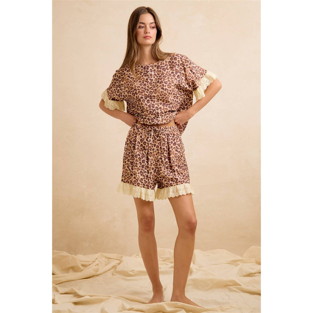LEOPARD AND EYELET LACE RUFFLED TOP