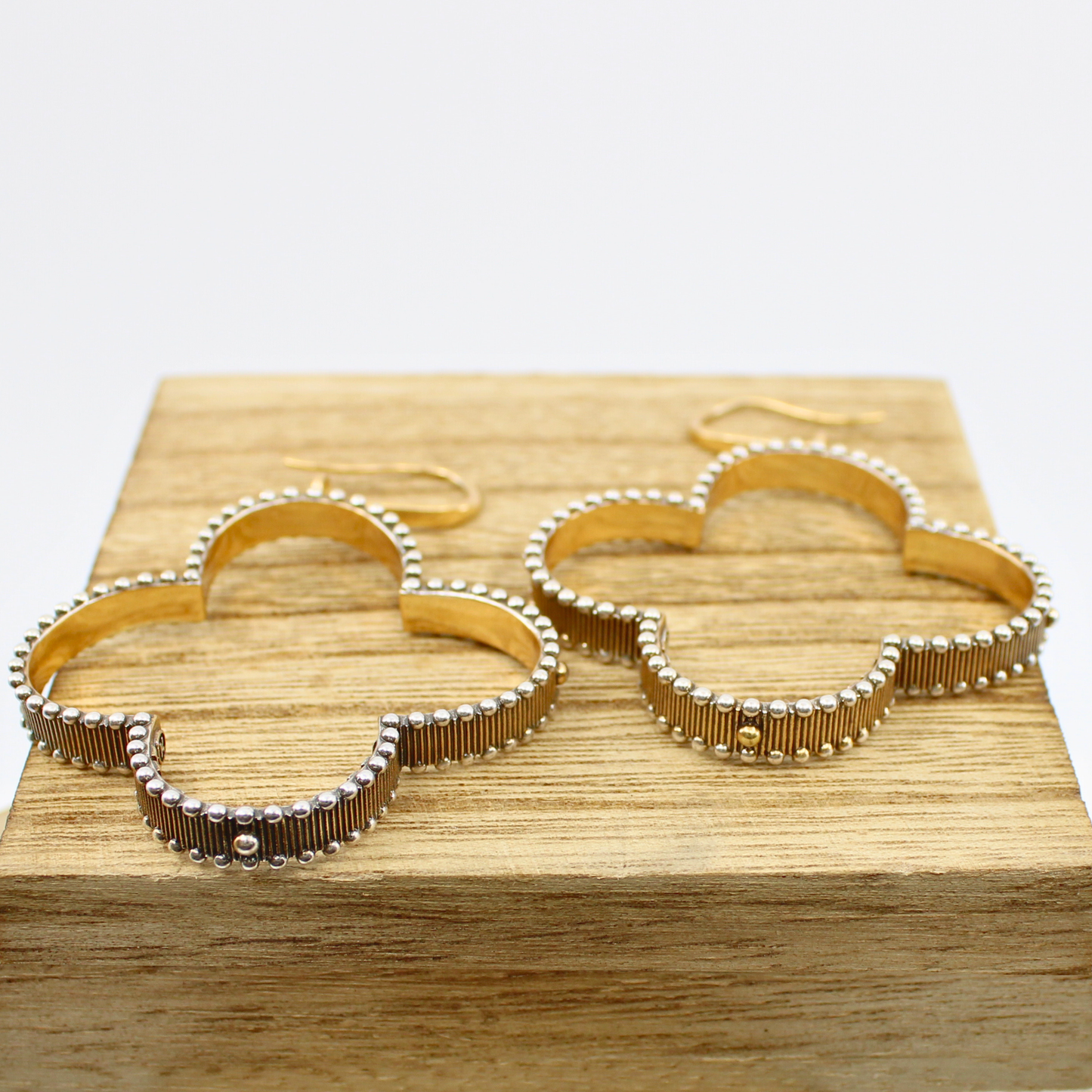 ALL IS WELL | CLOVER | Earrings