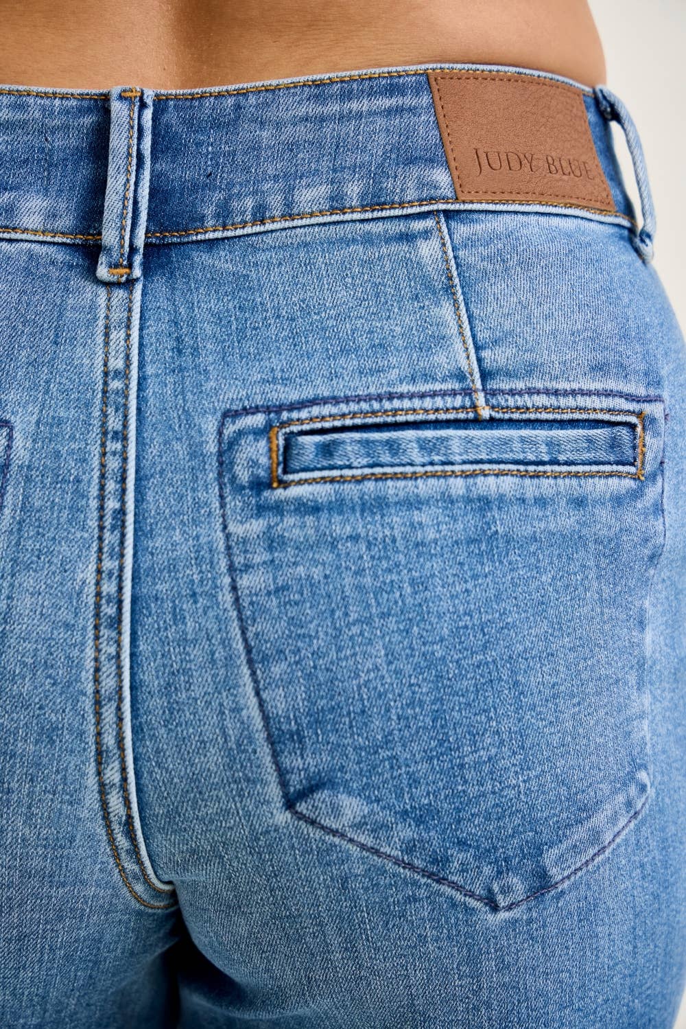 Trouser fit (short inseam)