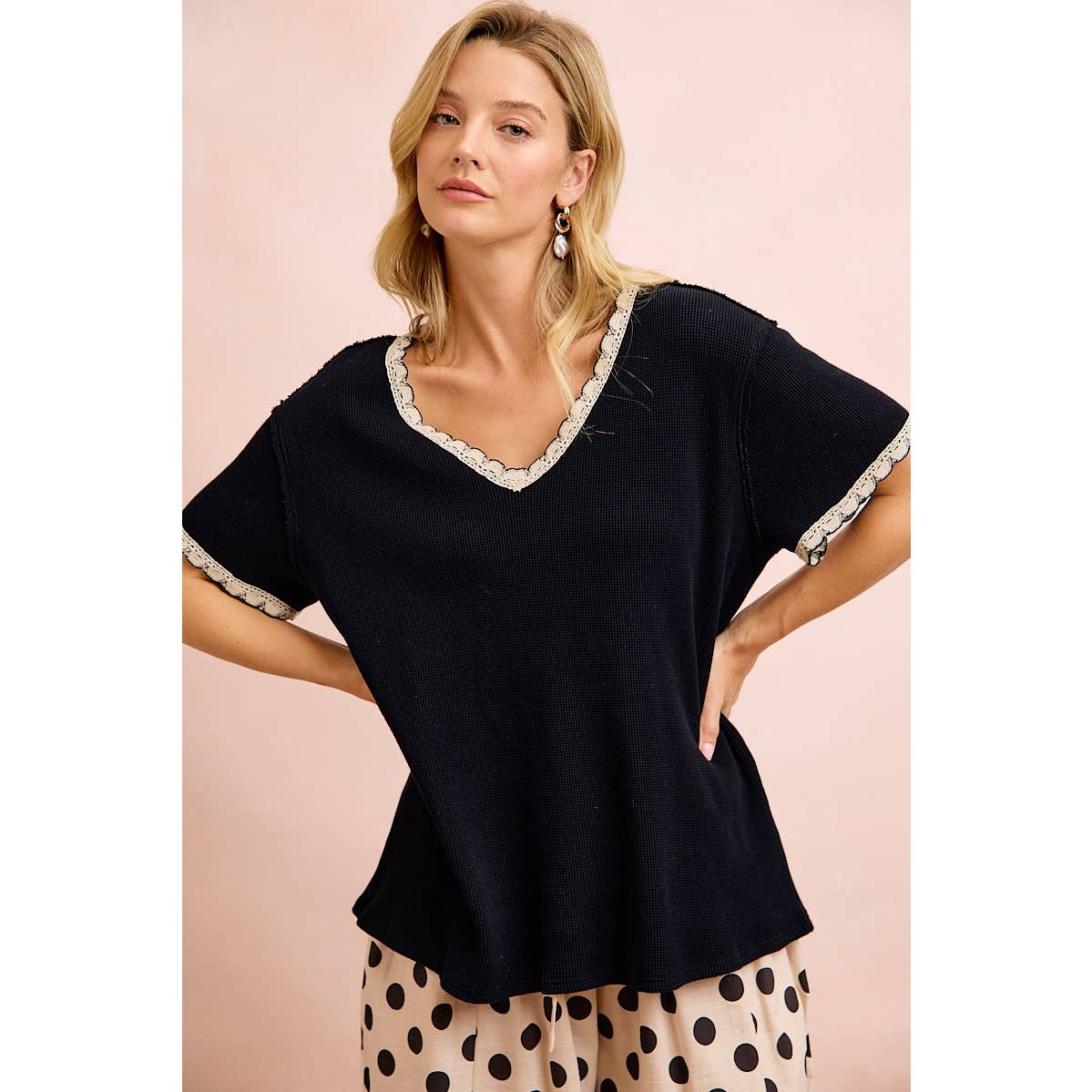 THERMAL KNIT V NECK SHORT SLEEVES TOP WITH CROCHET TRIM