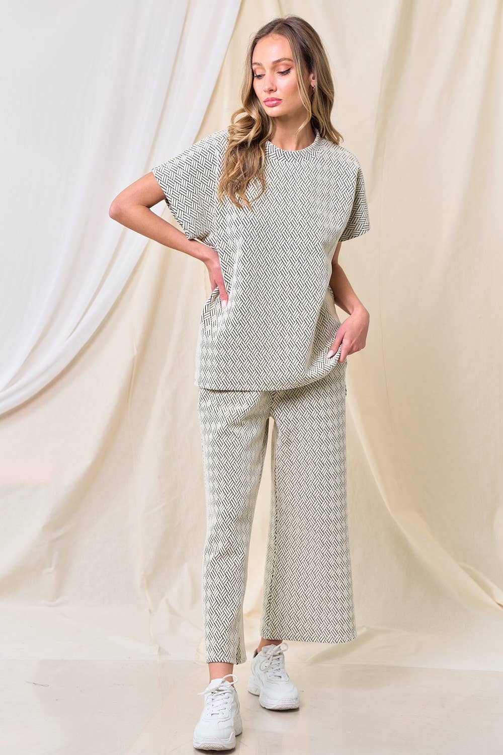 T3574 Textured Short Sleeve Sweatshirts Top