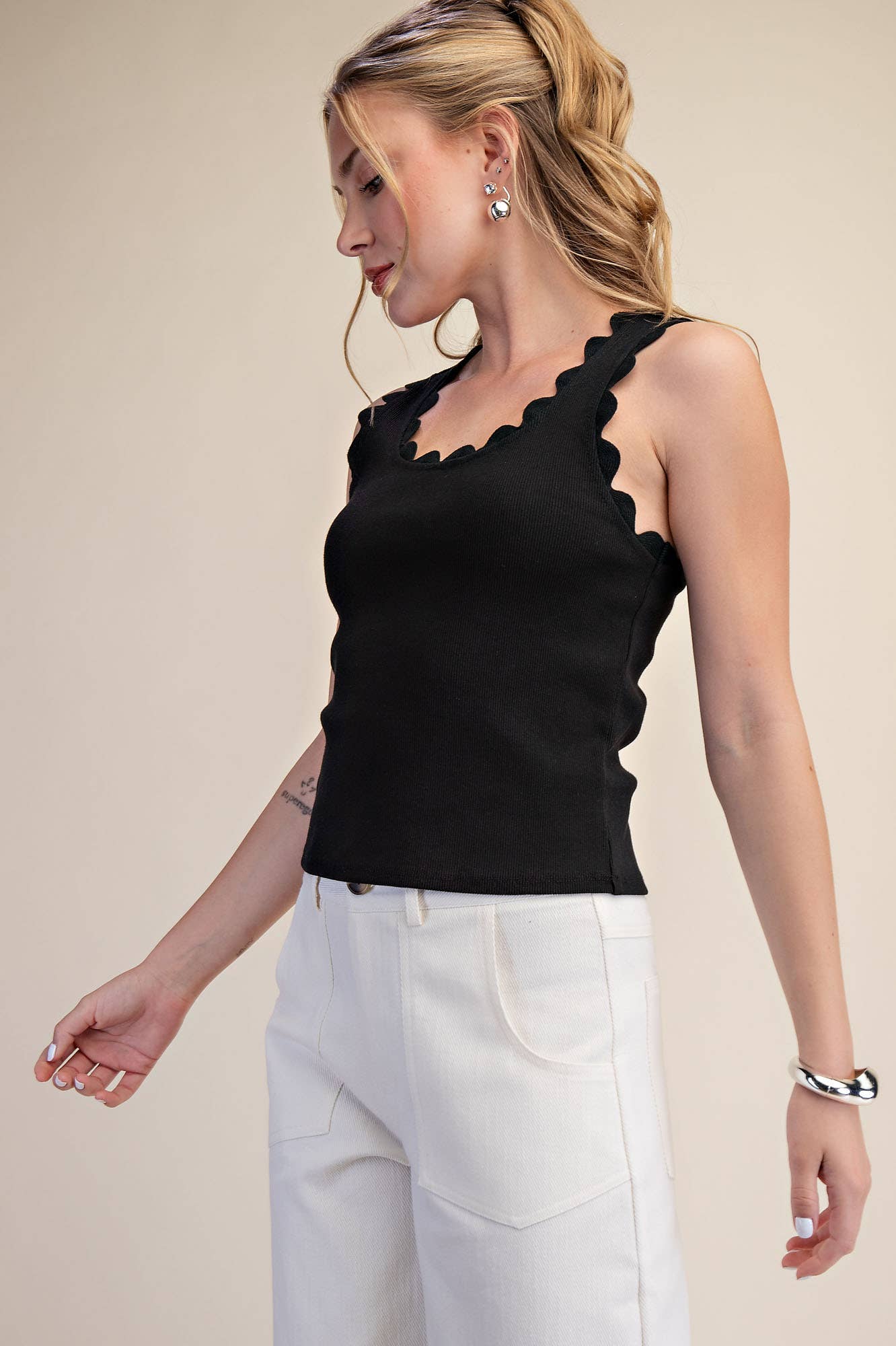 Scallop Wave Shape Scoop Neck Sleeveless Everyday Knit