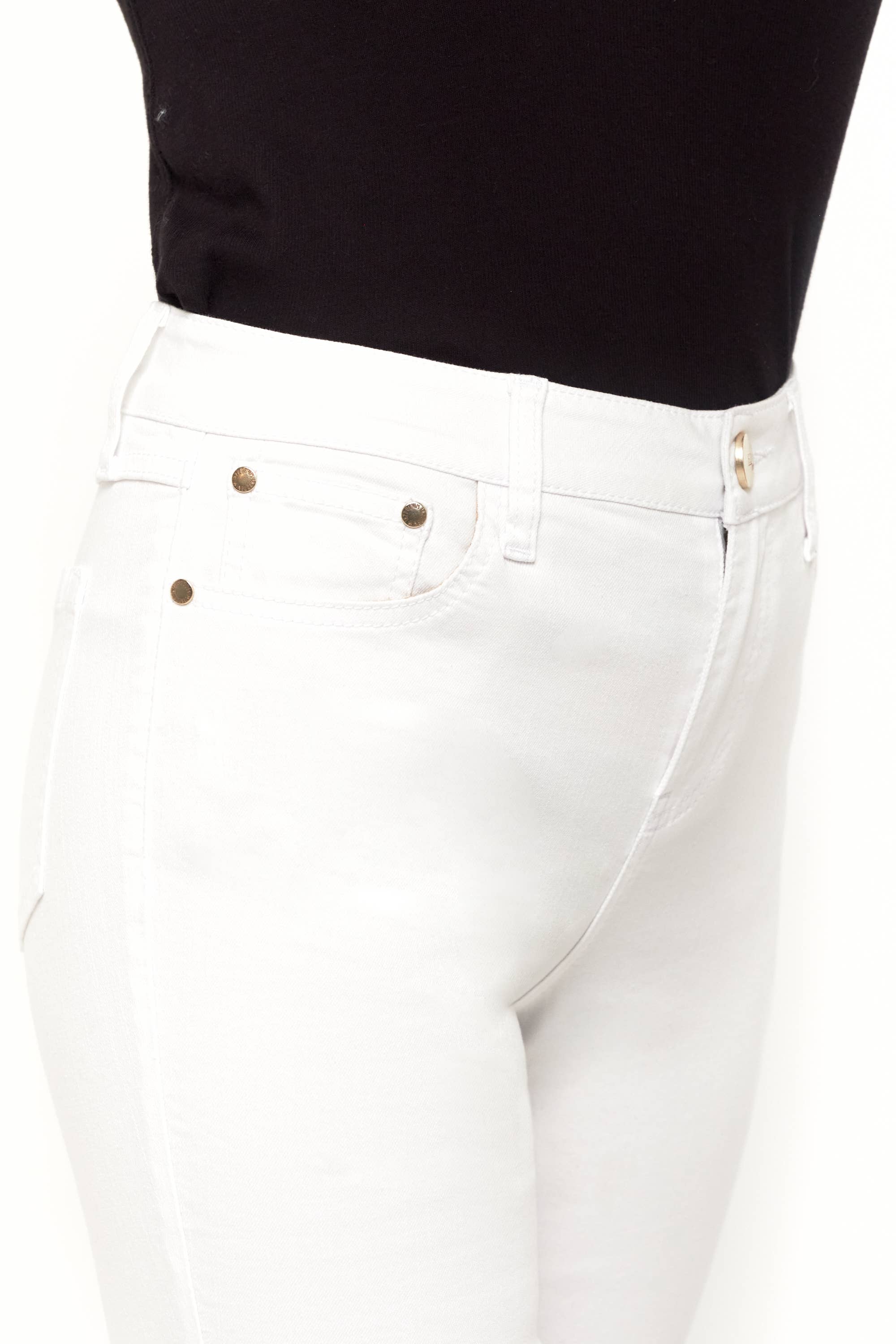 Crop Jean w/ Scalloped Hem in White
