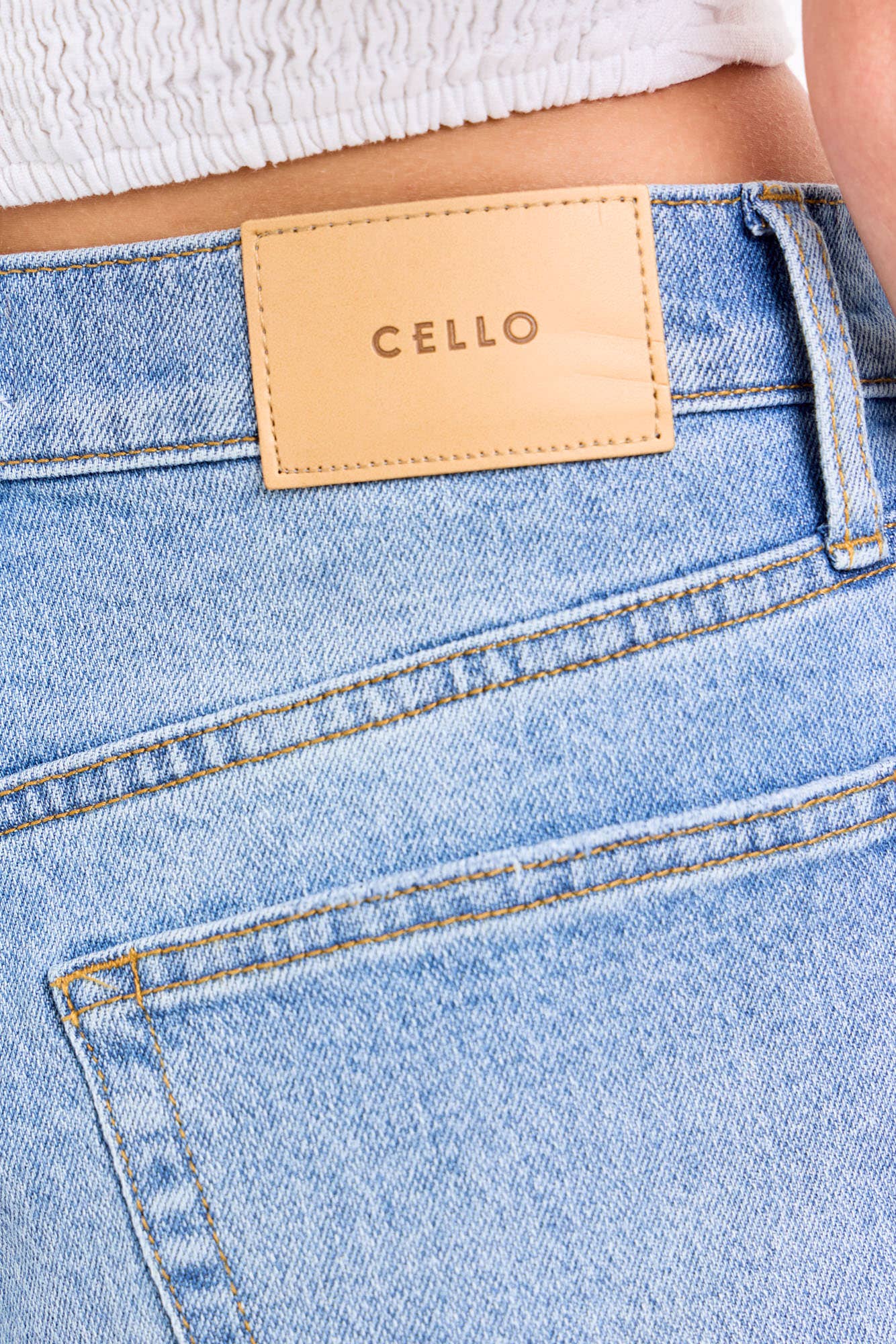 EMBELLISHED HIGH RISE SHORTS
