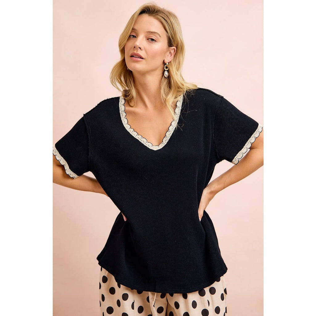 THERMAL KNIT V NECK SHORT SLEEVES TOP WITH CROCHET TRIM