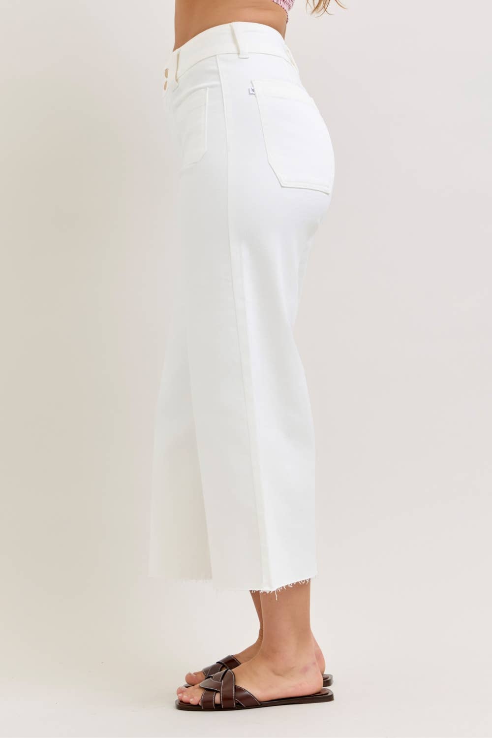 Wide Crop           High-Waisted Front Pocket