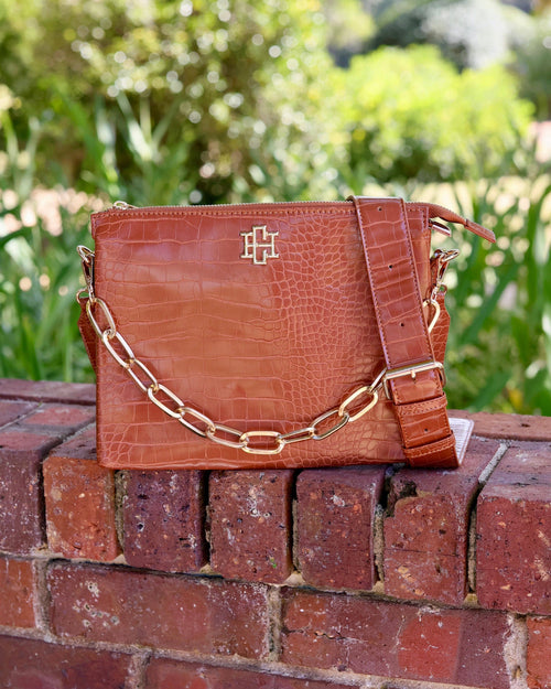 Ariana Crossbody Saddle EC