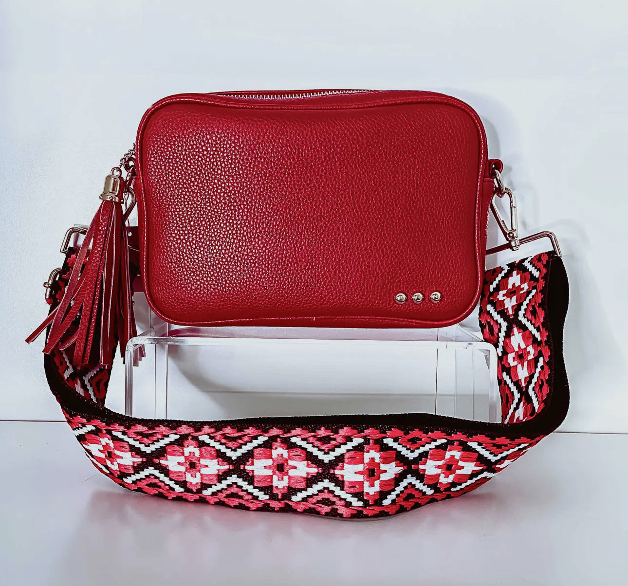 Pretty Simple Camera Crossbody