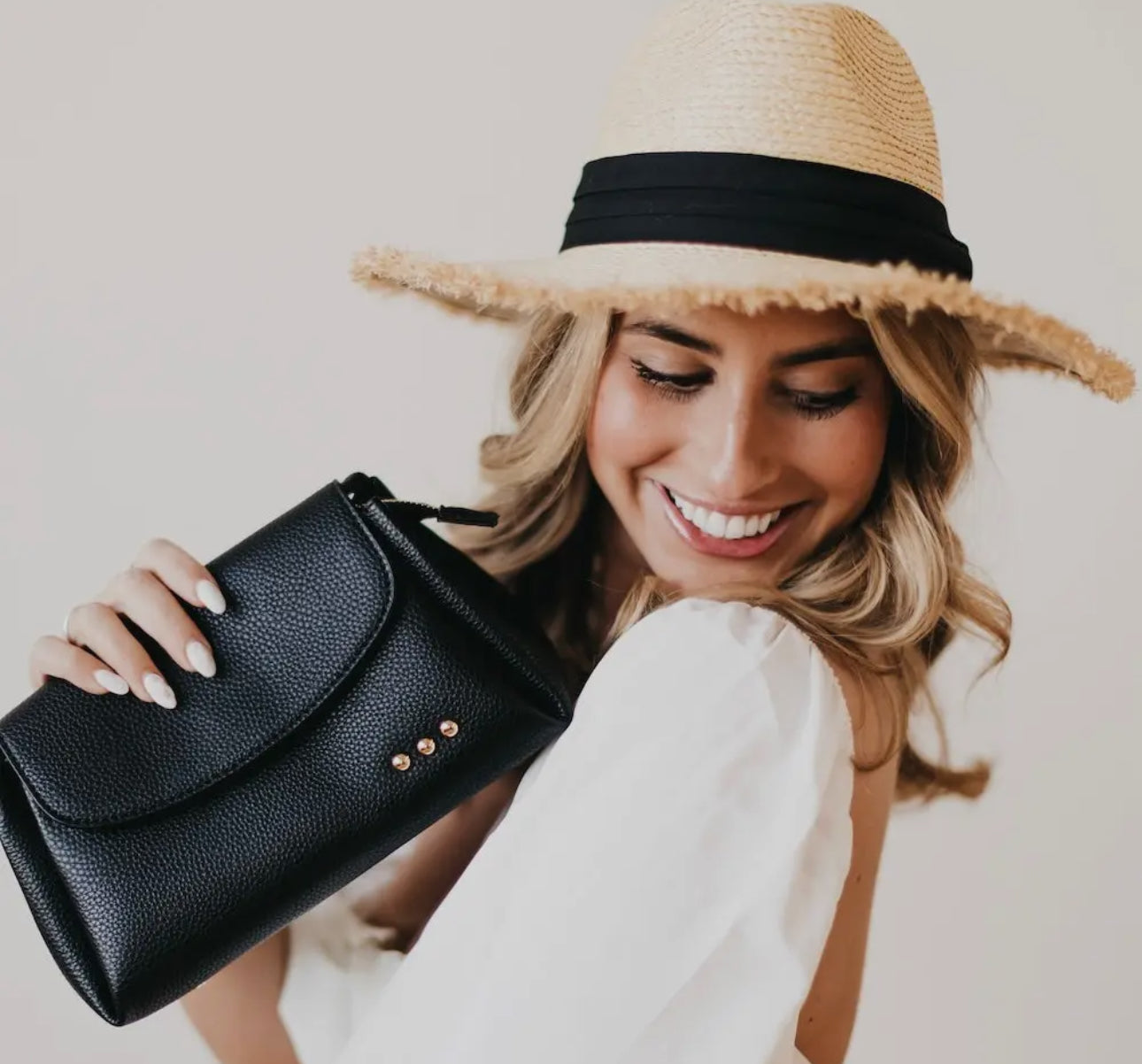 Pretty Simple Crossbody