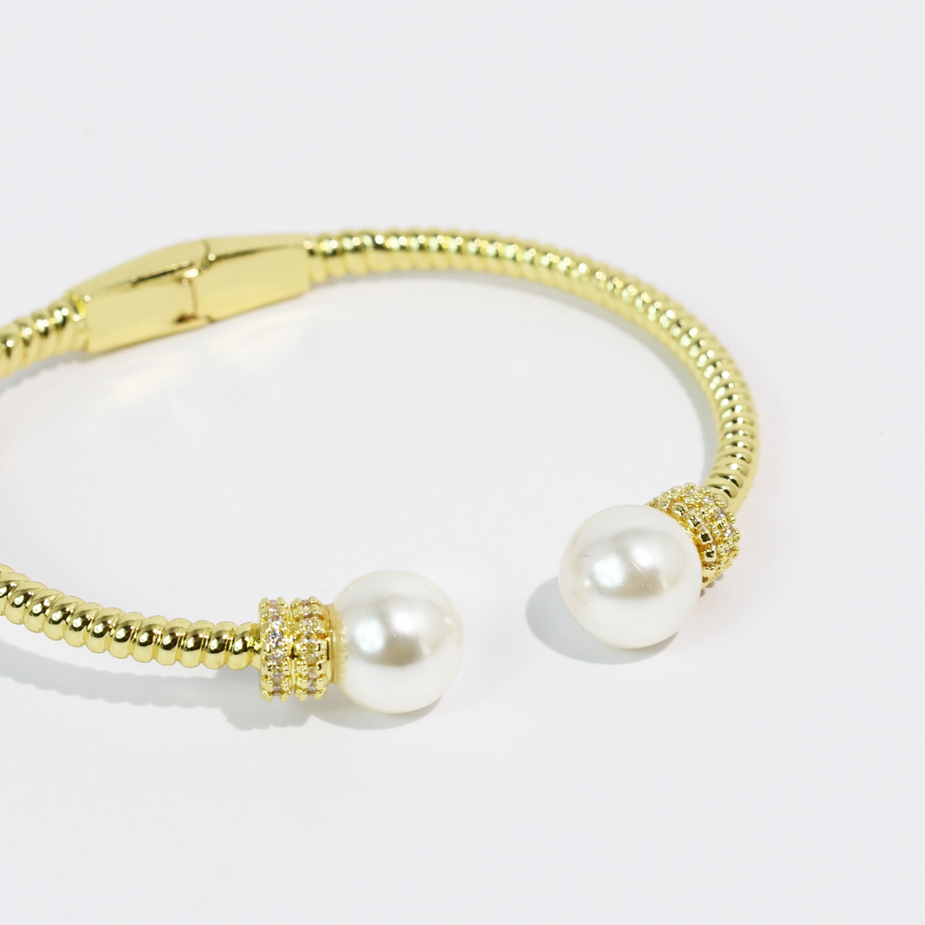 Pearl gold Bangle