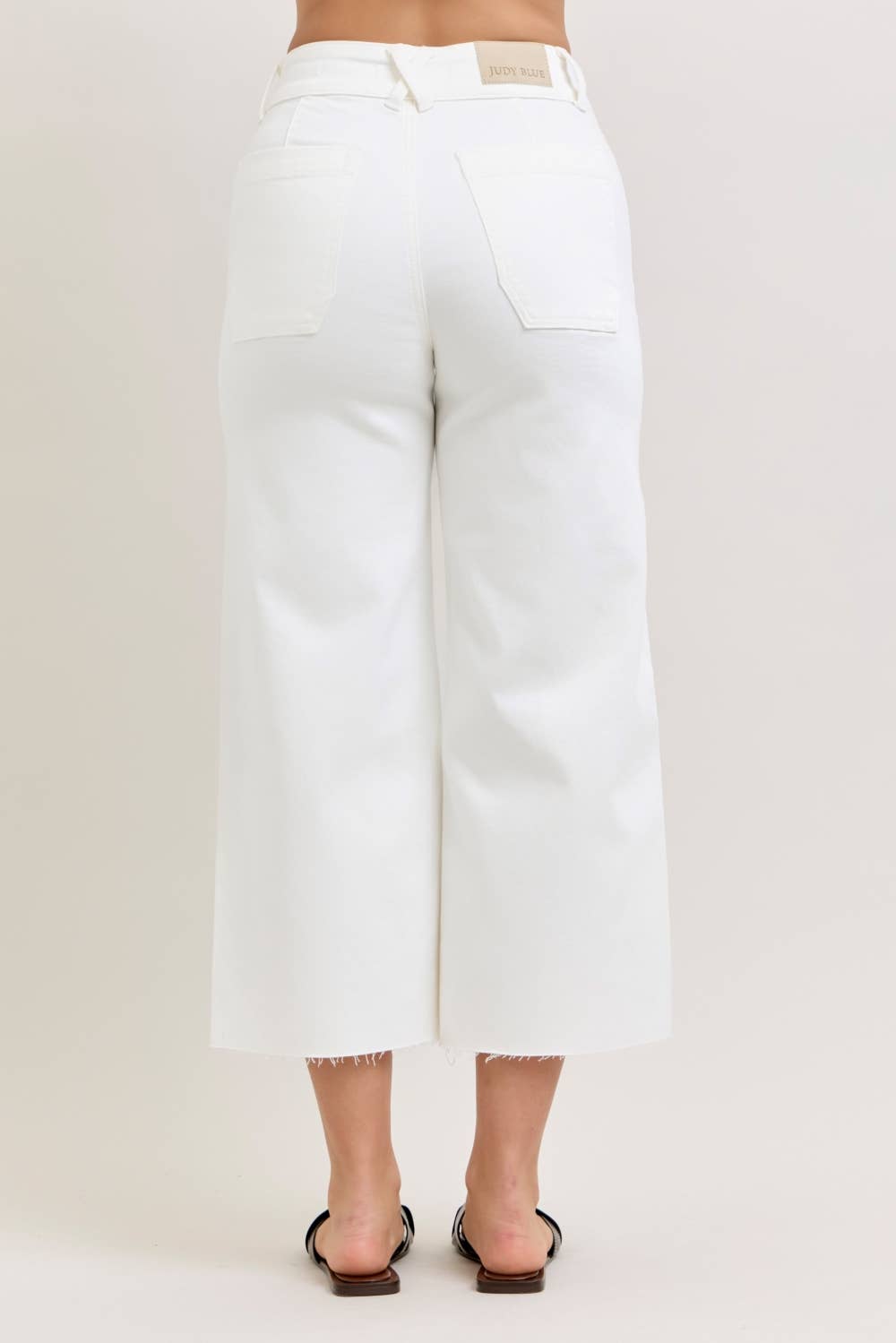 Wide Crop           High-Waisted Front Pocket