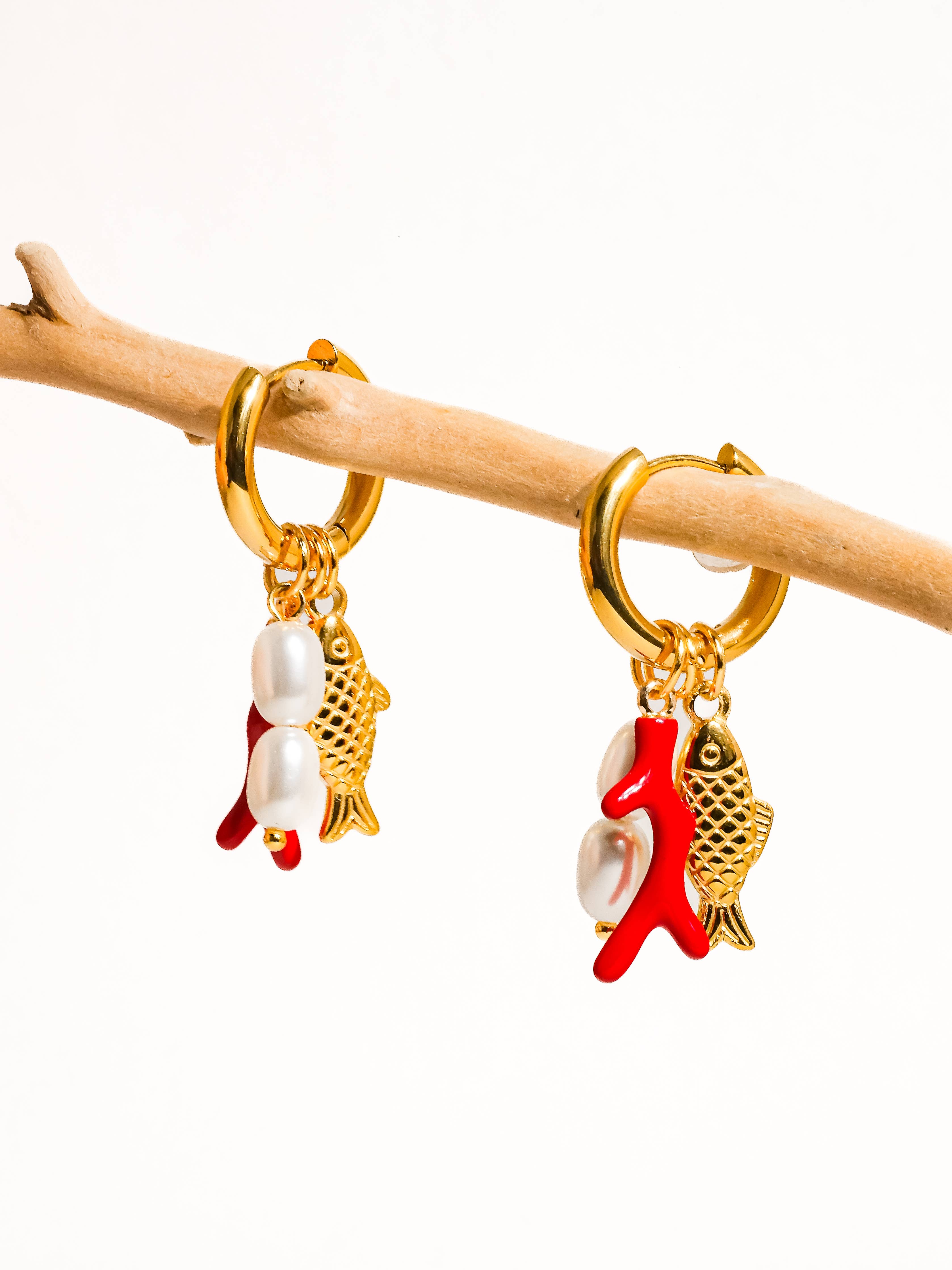 18K Gold Dip Non-Tarnish Fish Pearl Earring