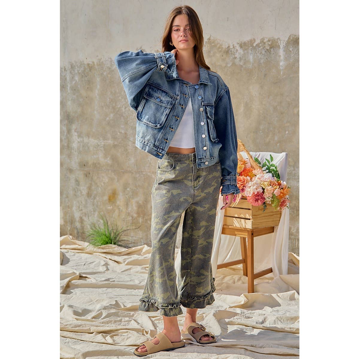 CAMOUFLAGE DENIM RUFFLED HEM MID RISE BLOOMER PANTS