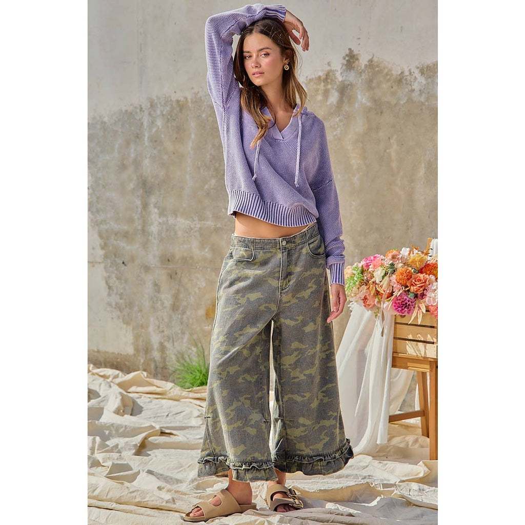 CAMOUFLAGE DENIM RUFFLED HEM MID RISE BLOOMER PANTS