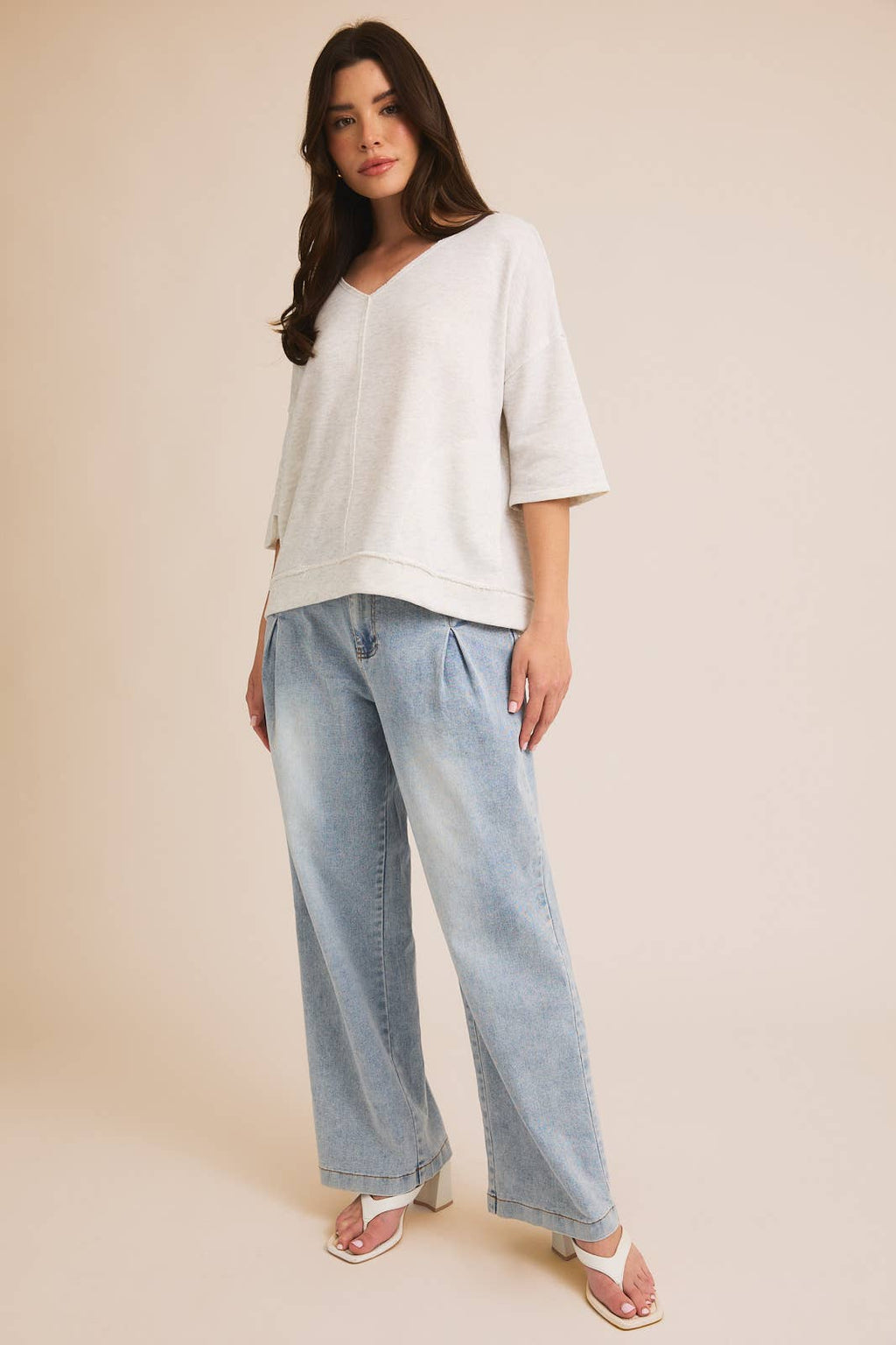 V NECK WIDE 3/4 SLEEVE TOP