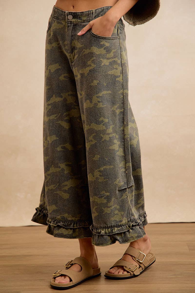 CAMOUFLAGE DENIM RUFFLED HEM MID RISE BLOOMER PANTS