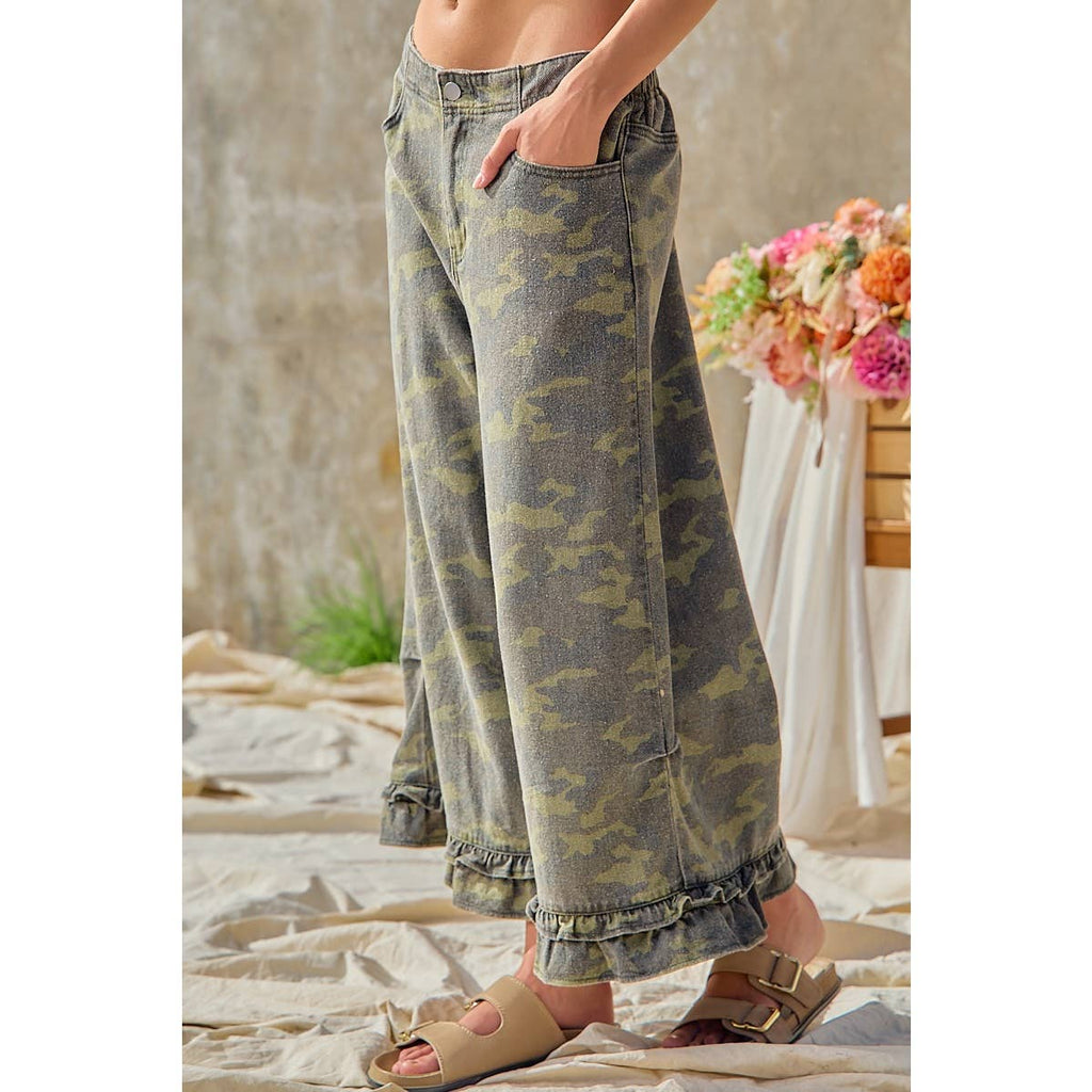 CAMOUFLAGE DENIM RUFFLED HEM MID RISE BLOOMER PANTS