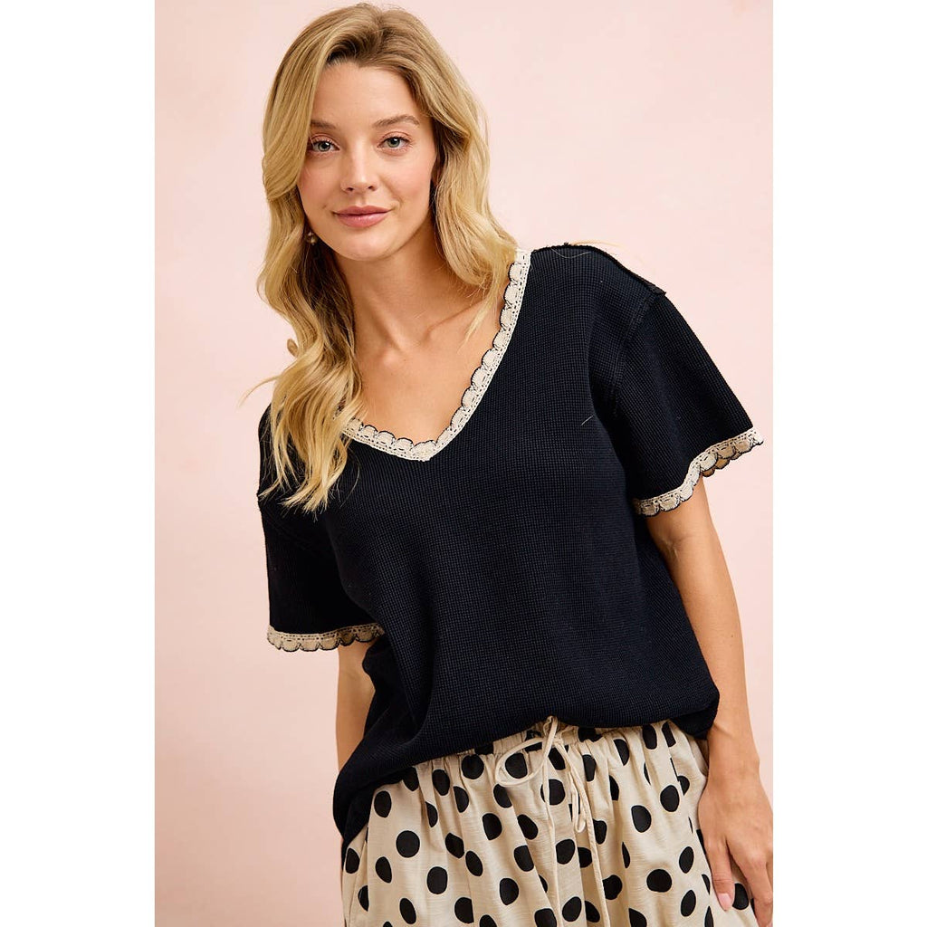 THERMAL KNIT V NECK SHORT SLEEVES TOP WITH CROCHET TRIM